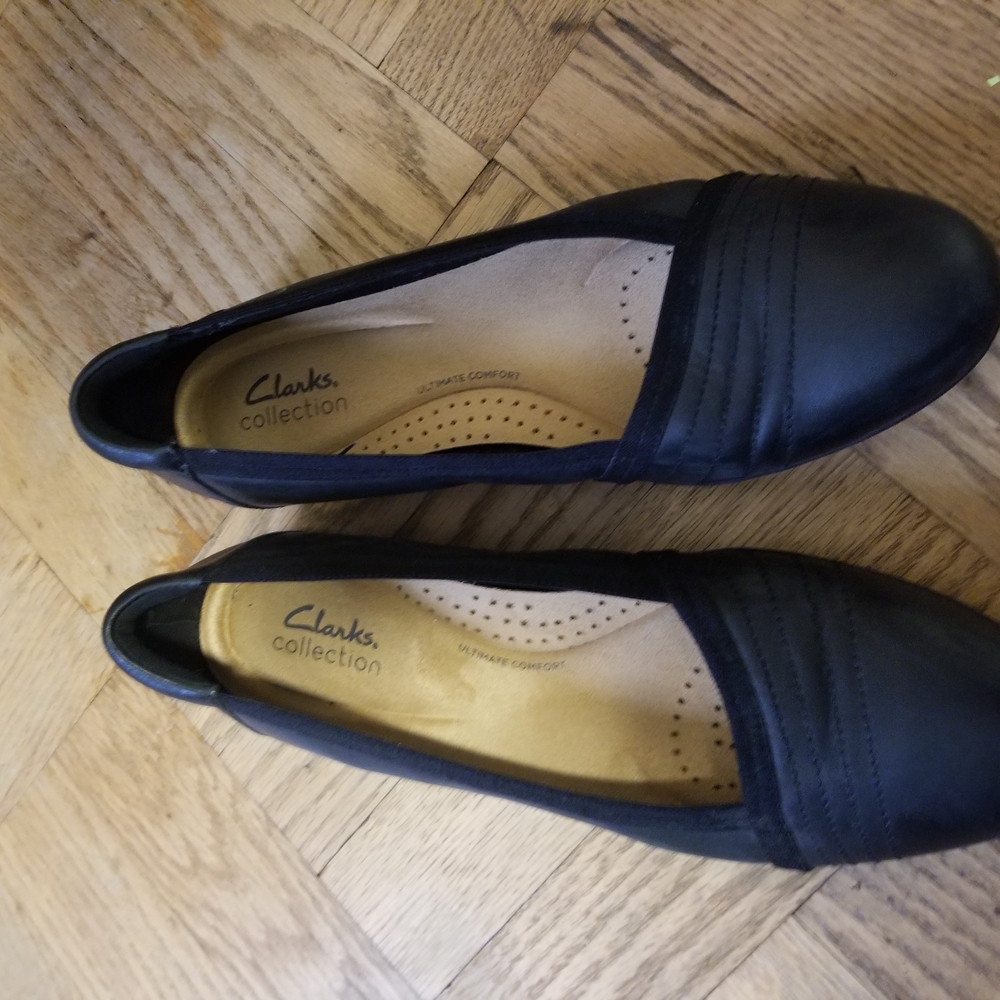 Clarks Black Flats Classic Comfort Loafers